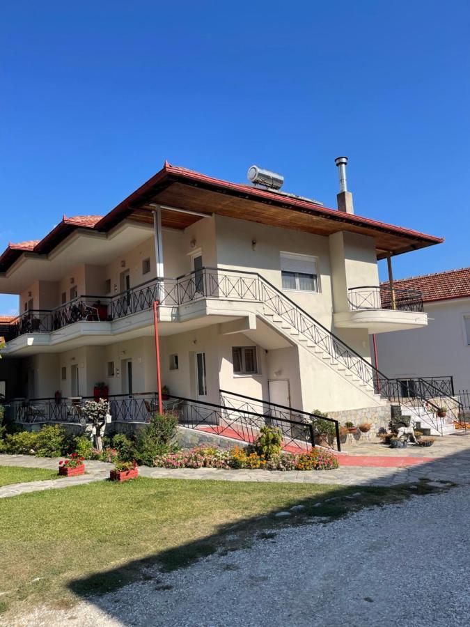 Agapi Hotel Órma Екстериор снимка